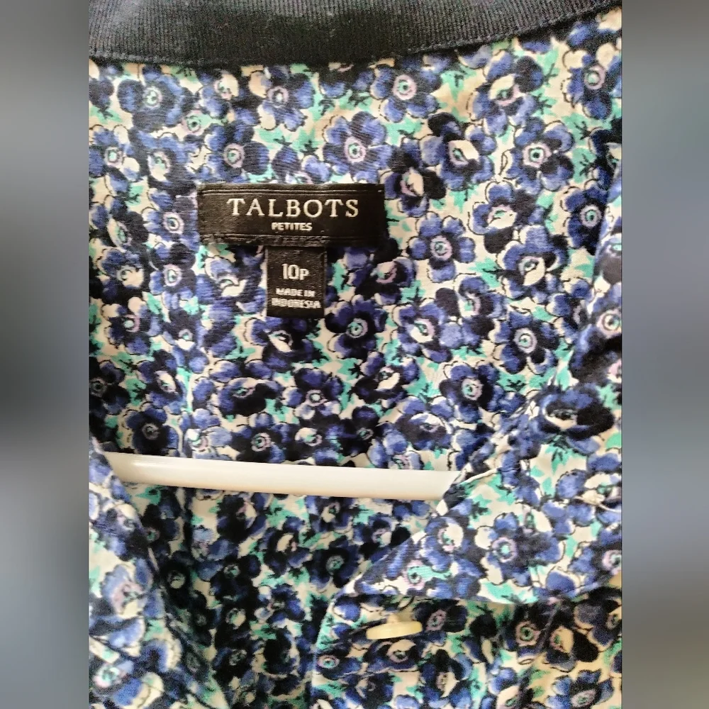 Blouse - Picture 2 of 3